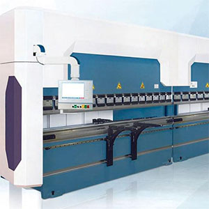 Dobradeira CNC